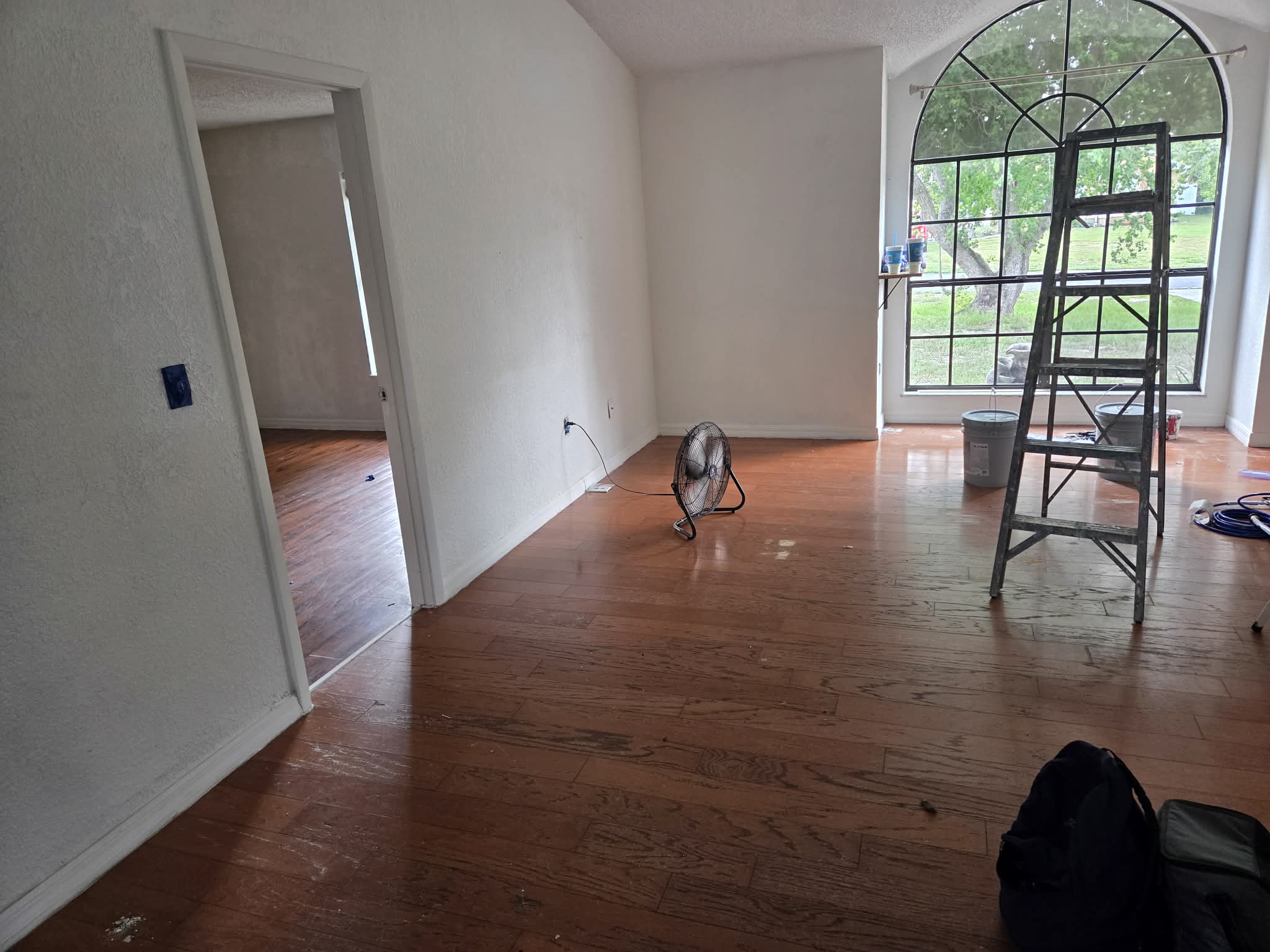 Hardwood and laminate flooring installation by To The Rescue LLC Florida